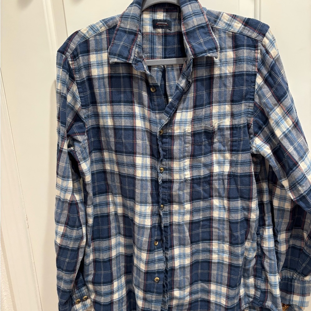 Gently Used Arrow Blue and White Casual Button Down Shirt.